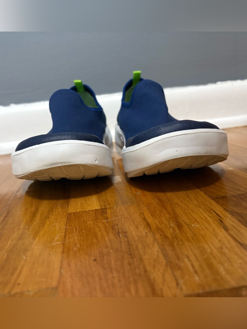 OOFOS OOmg eeZee Low women’s recovery shoes, Size 8 - Picture 6 of 10